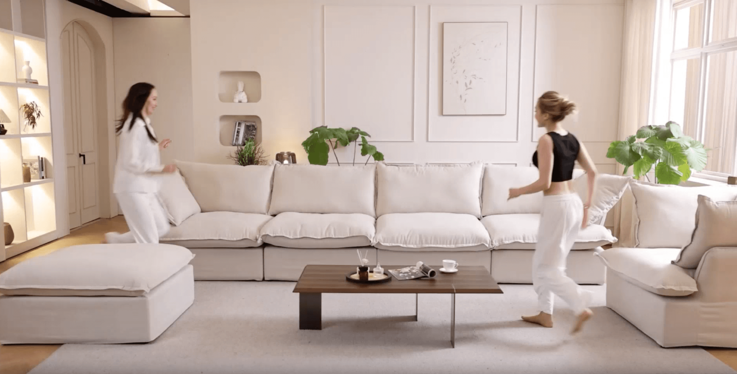 Lüvia furniture hero